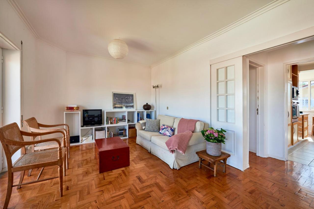Bright Apartment With Garden In Cascais Eksteriør bilde