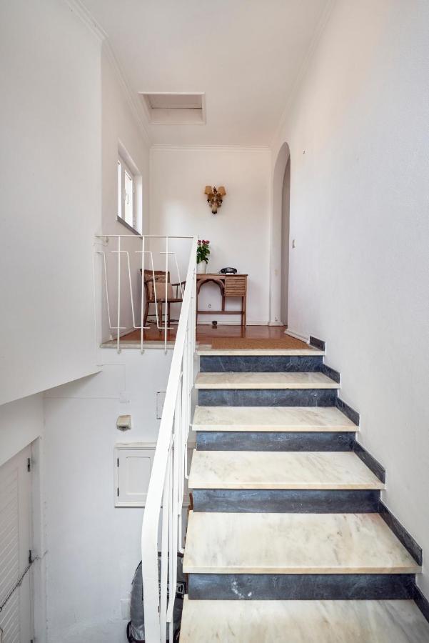 Bright Apartment With Garden In Cascais Eksteriør bilde