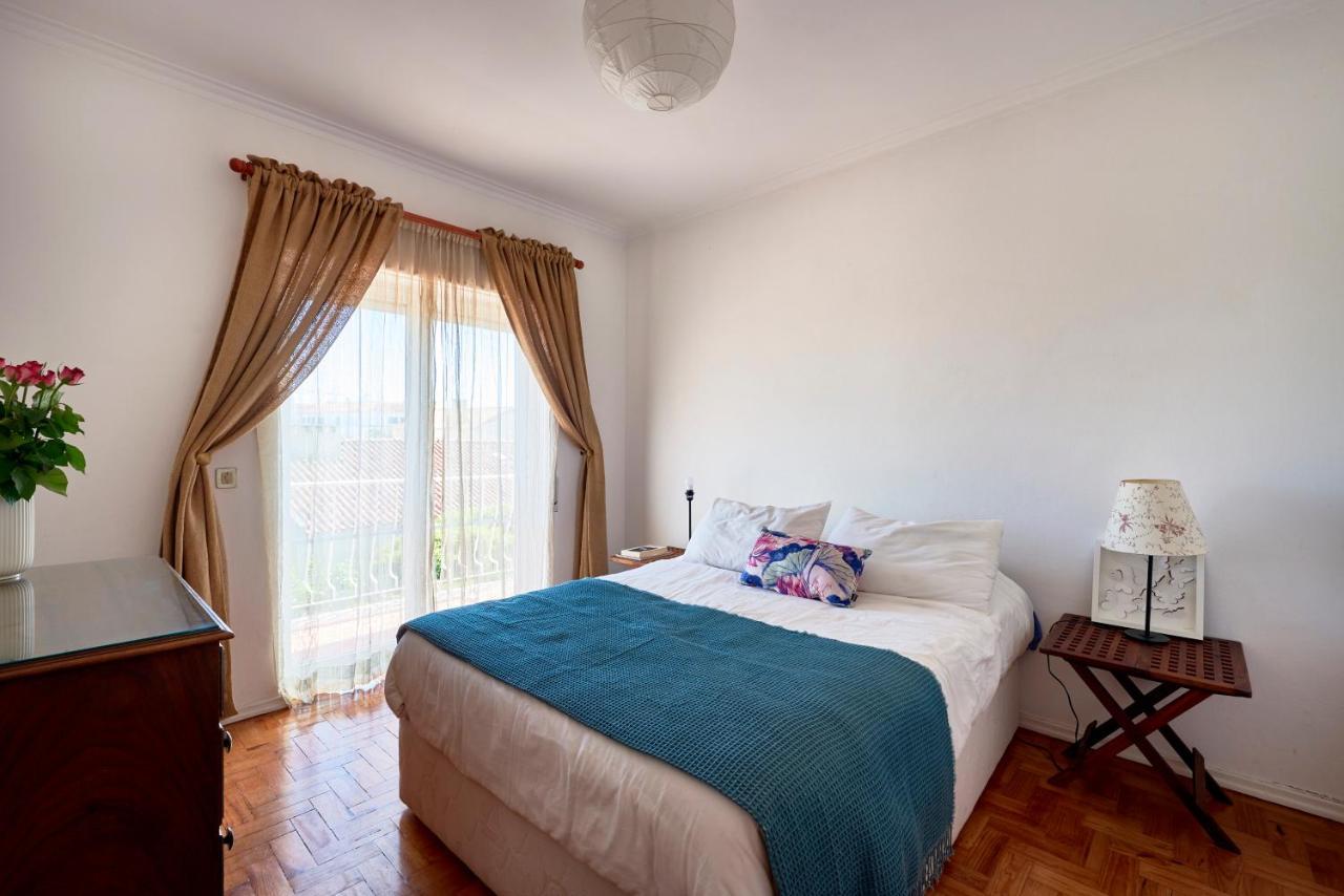 Bright Apartment With Garden In Cascais Eksteriør bilde
