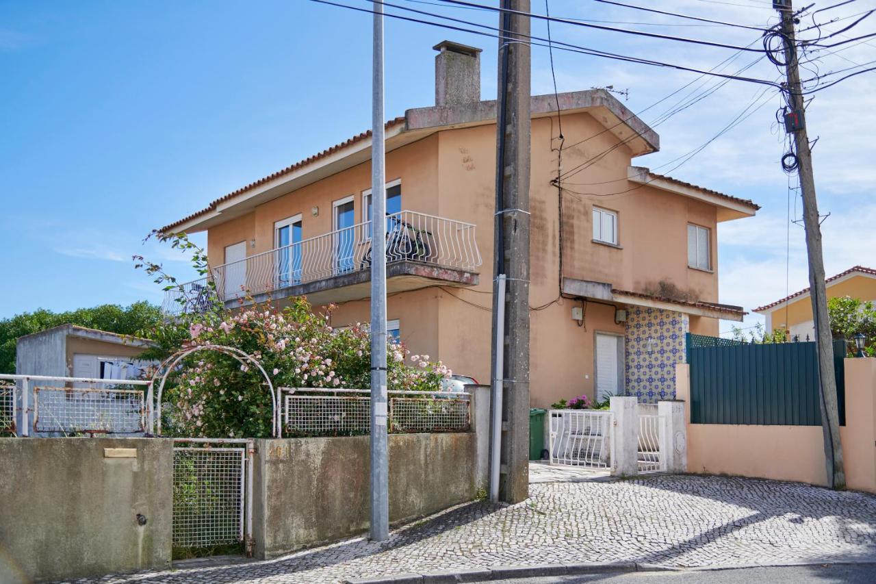 Bright Apartment With Garden In Cascais Eksteriør bilde