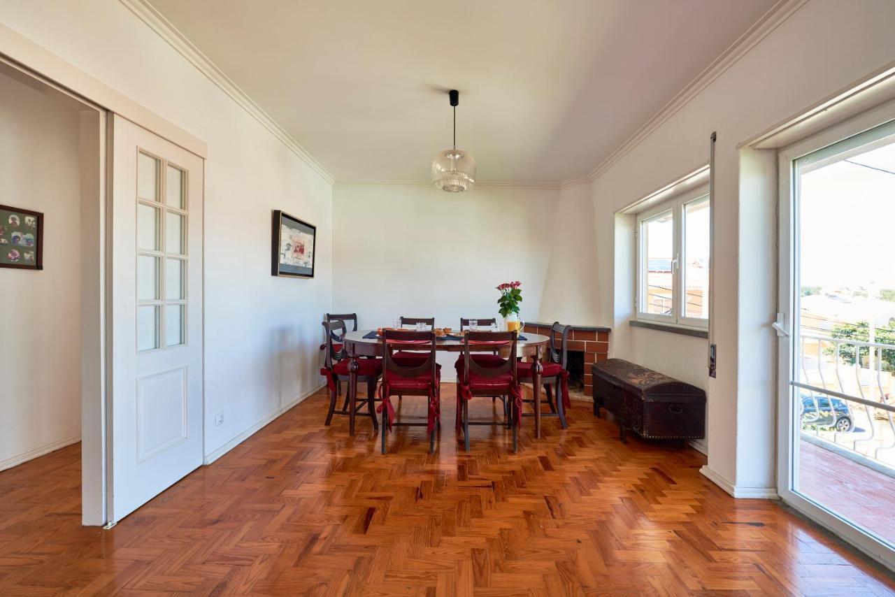 Bright Apartment With Garden In Cascais Eksteriør bilde